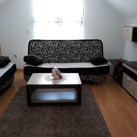 City Apartment Visoko Bagian luar foto