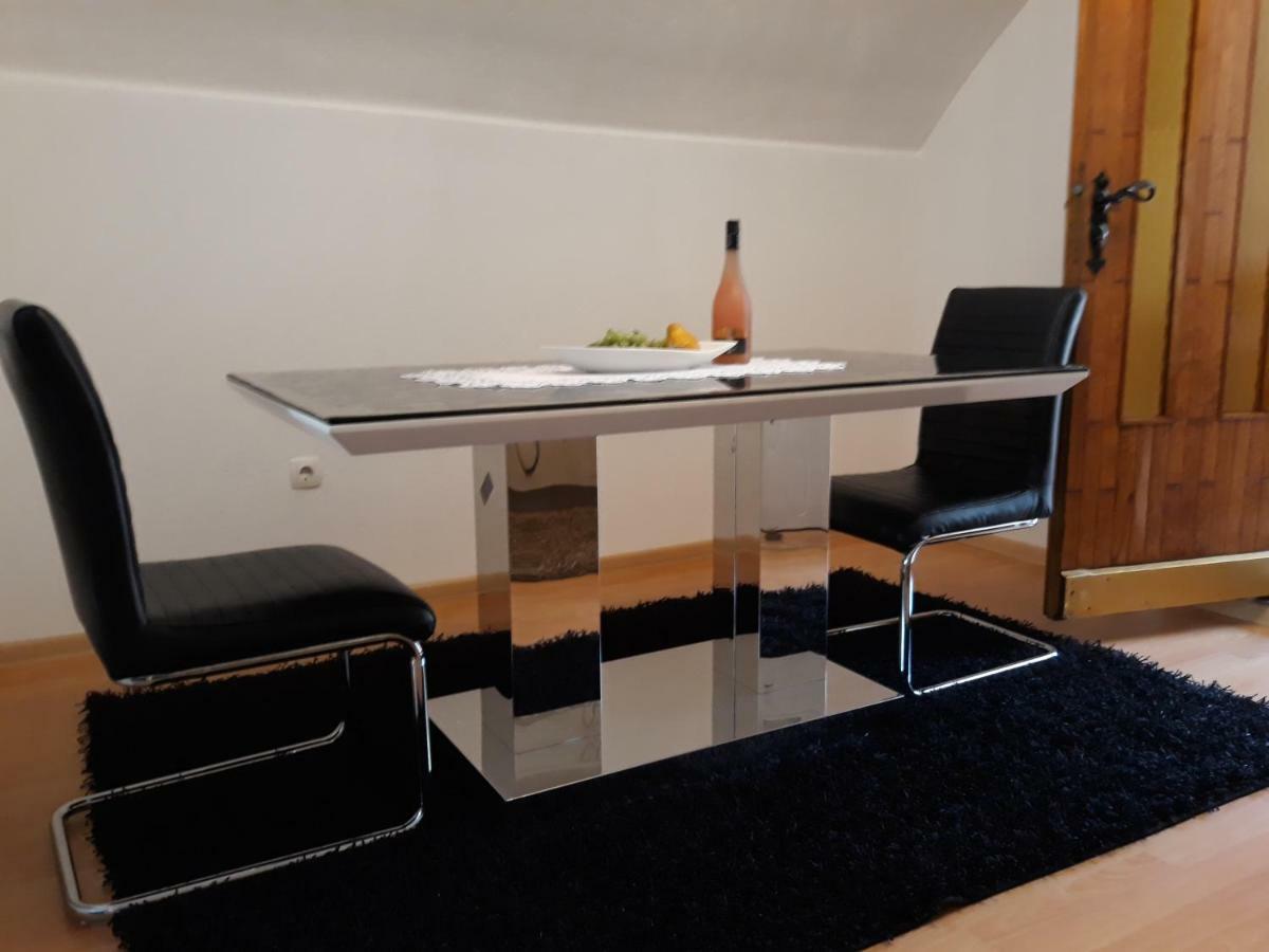 City Apartment Visoko Bagian luar foto